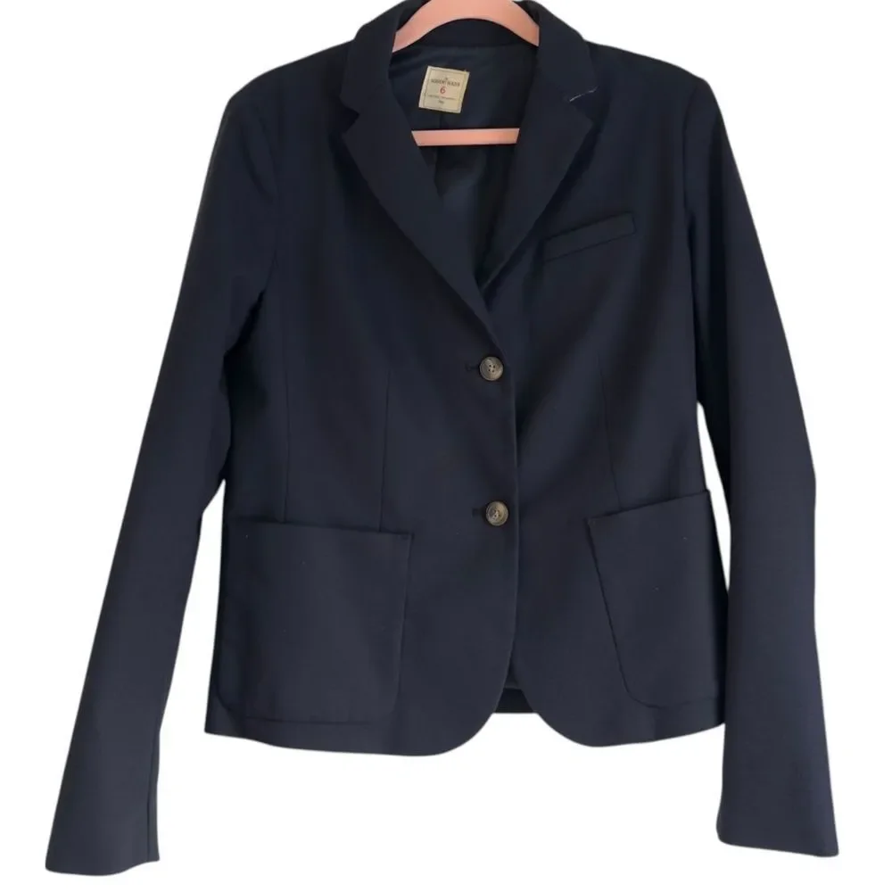 GAP Long Sleeve Navy Blue Two-Button Closure Patch Pocket Blazer Jacket. 6.